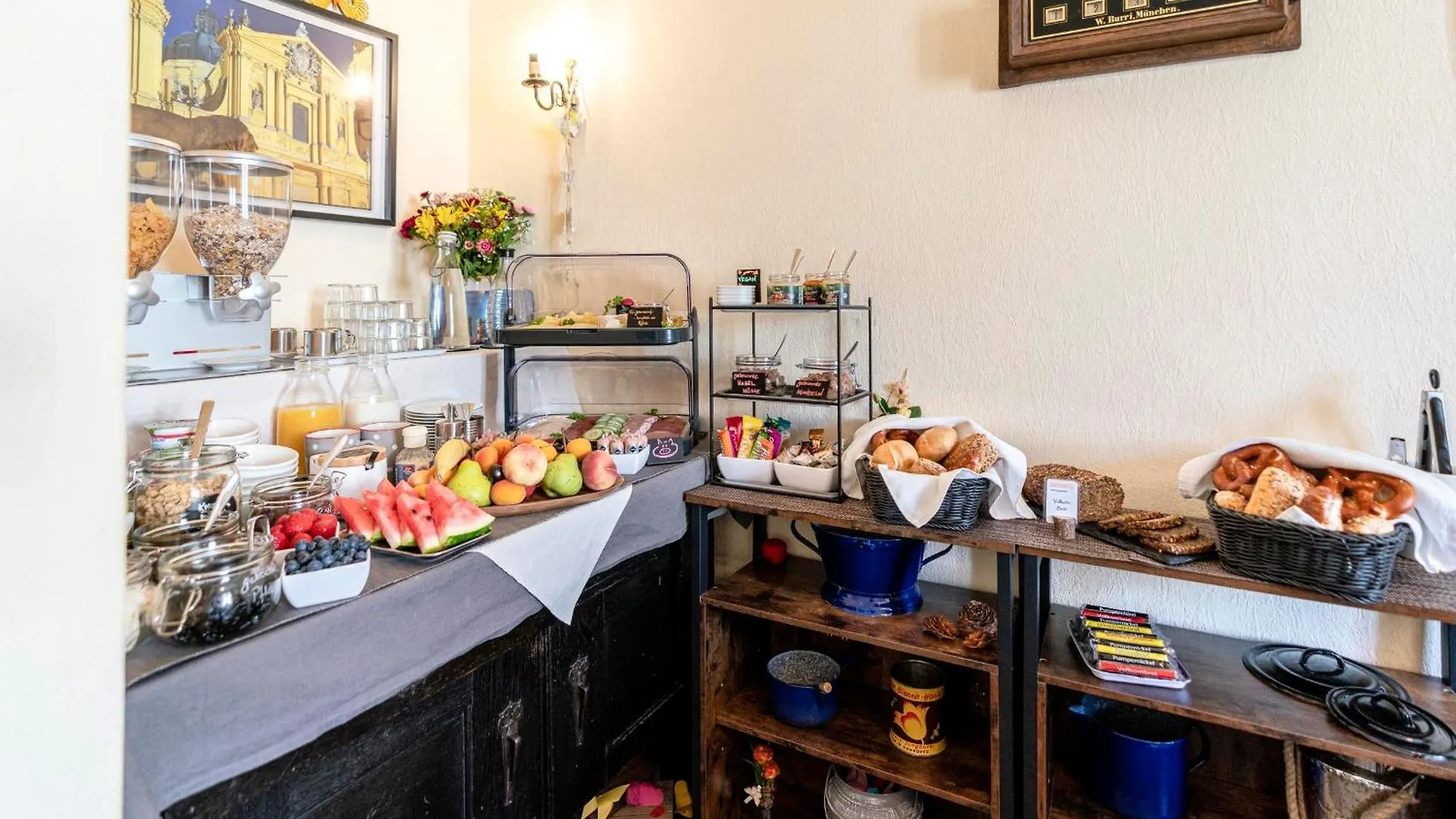 Affittacamere Hotel-Pension Am Siegestor Monaco di Baviera