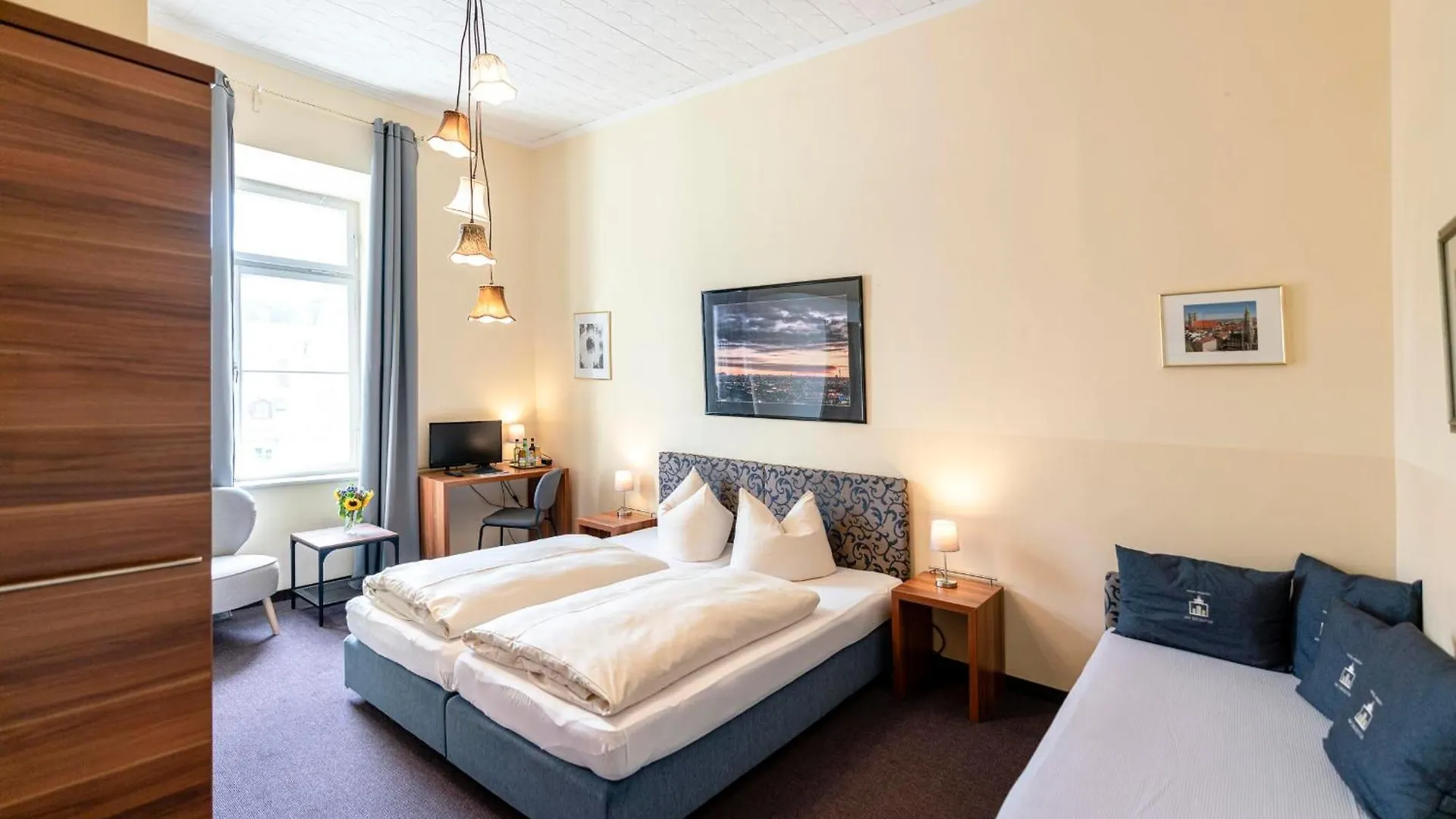 Hotel-Pension Am Siegestor Monaco di Baviera 3*,  Germania