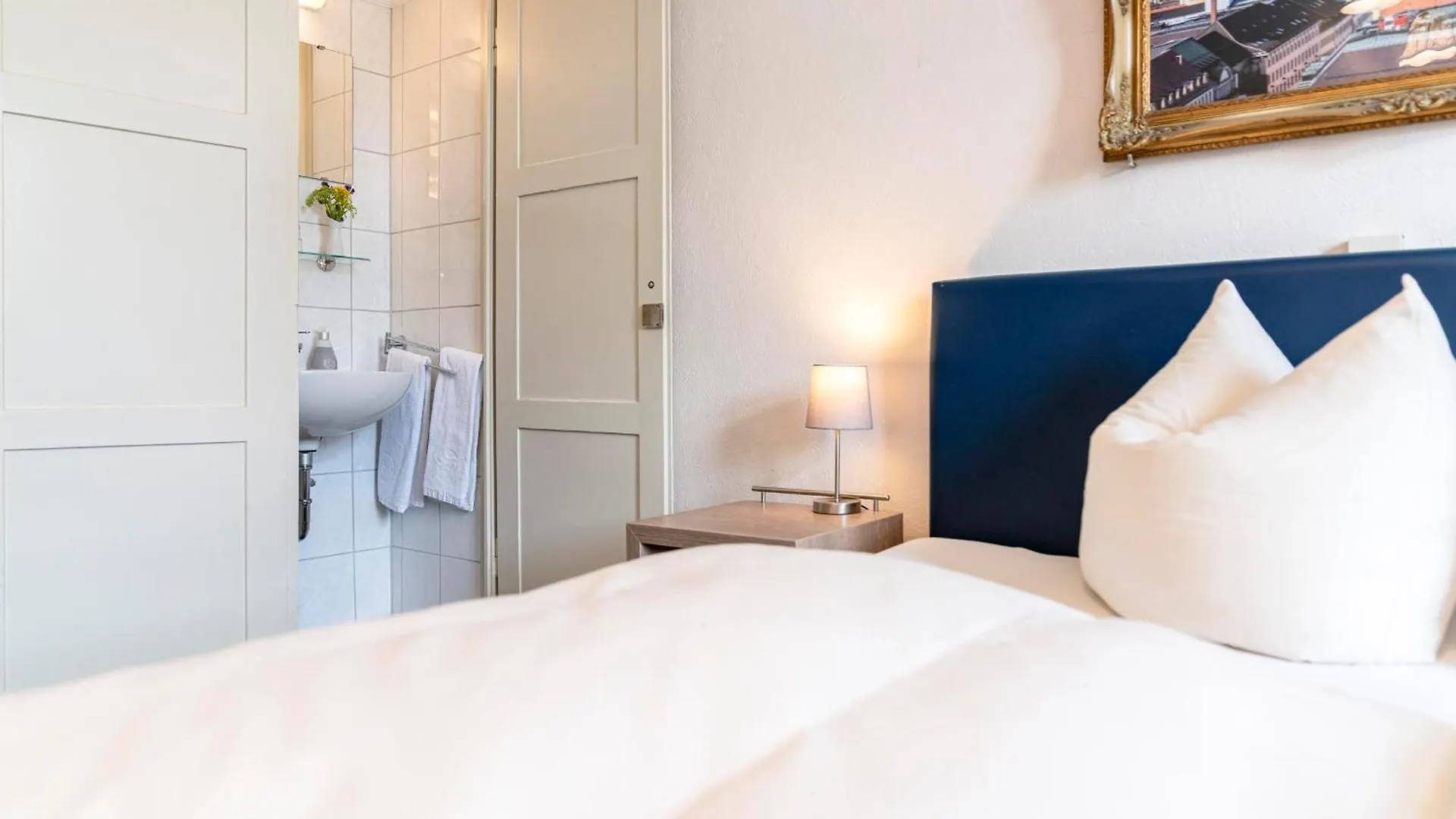 Hotel-Pension Am Siegestor Monaco di Baviera 3*,  Germania