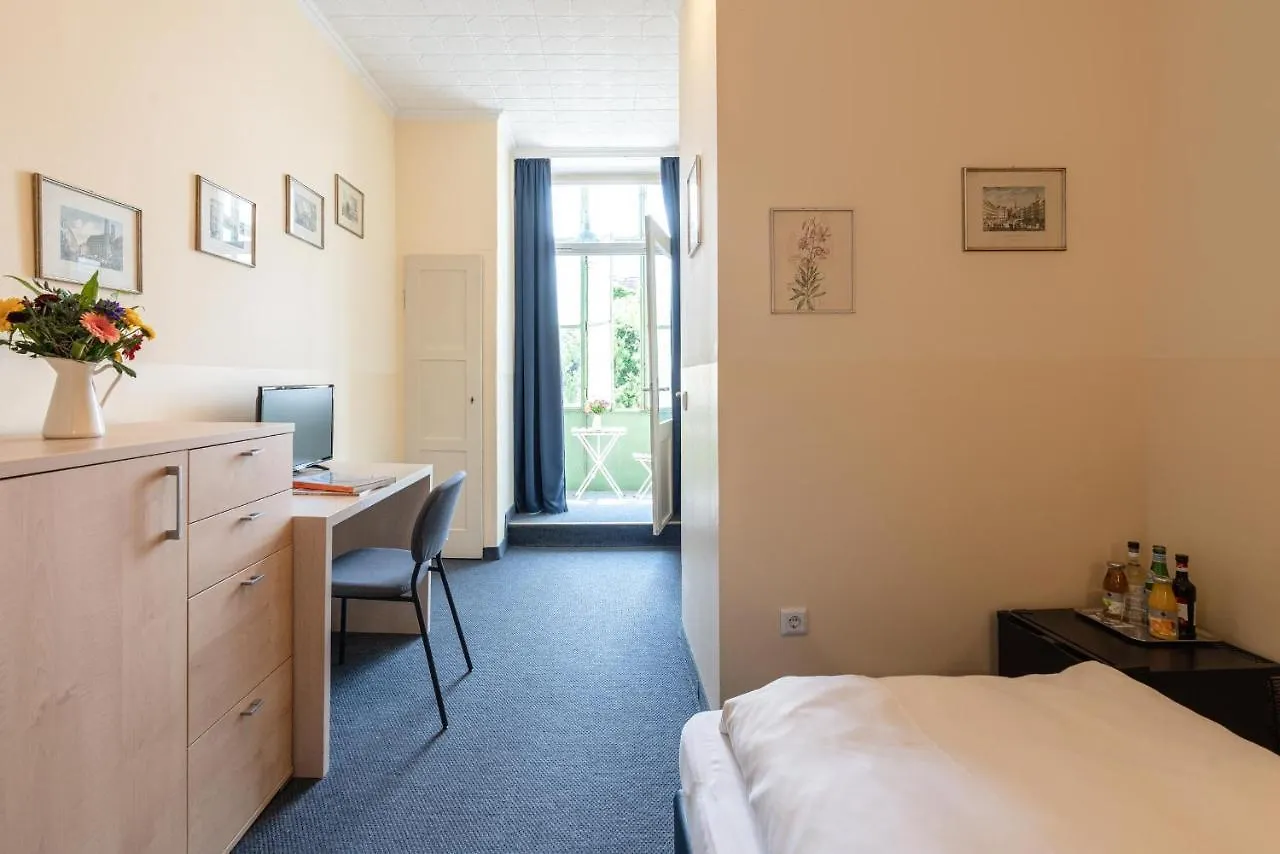 *** Gasthuis Hotel-Pension Am Siegestor München Duitsland